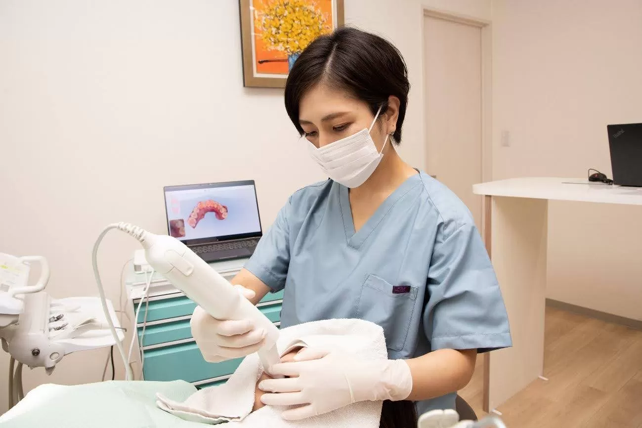 最新の設備と精密な診断技術（iTeroの使用）