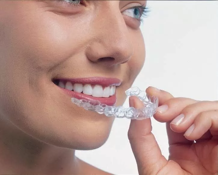 インビザラインと他の矯正方法の違い